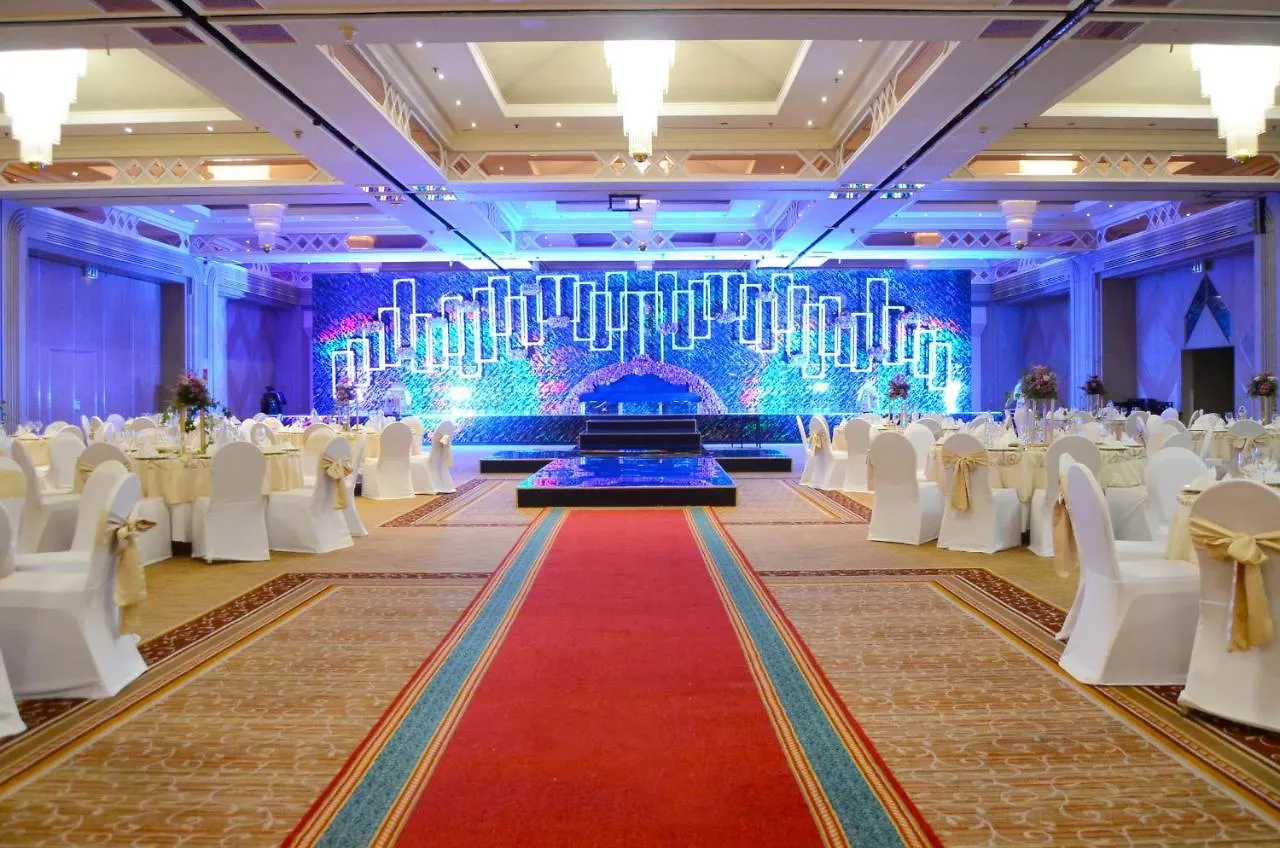 דובאי Millennium Plaza Downtown Suites מלון דירות