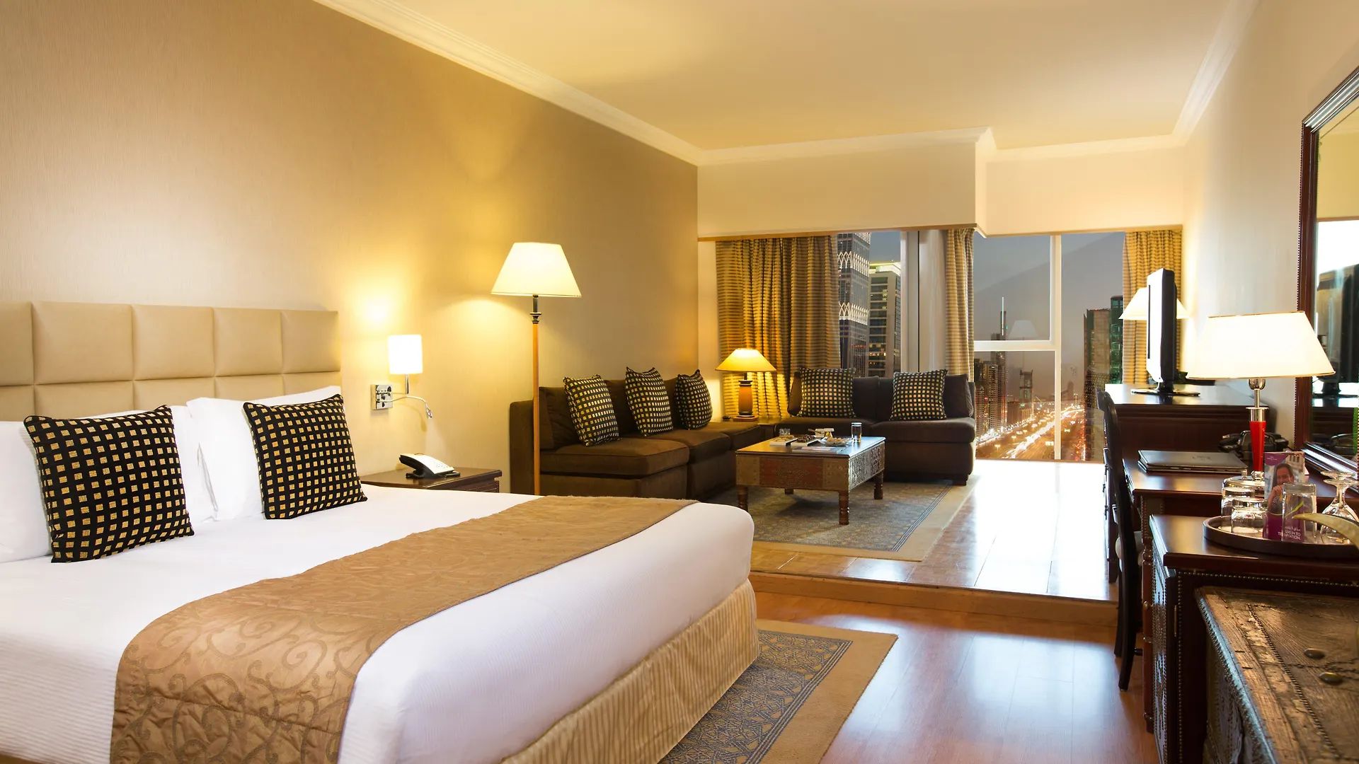 ***** מלון דירות דובאי Millennium Plaza Downtown Suites איחוד האמירויות הערביות