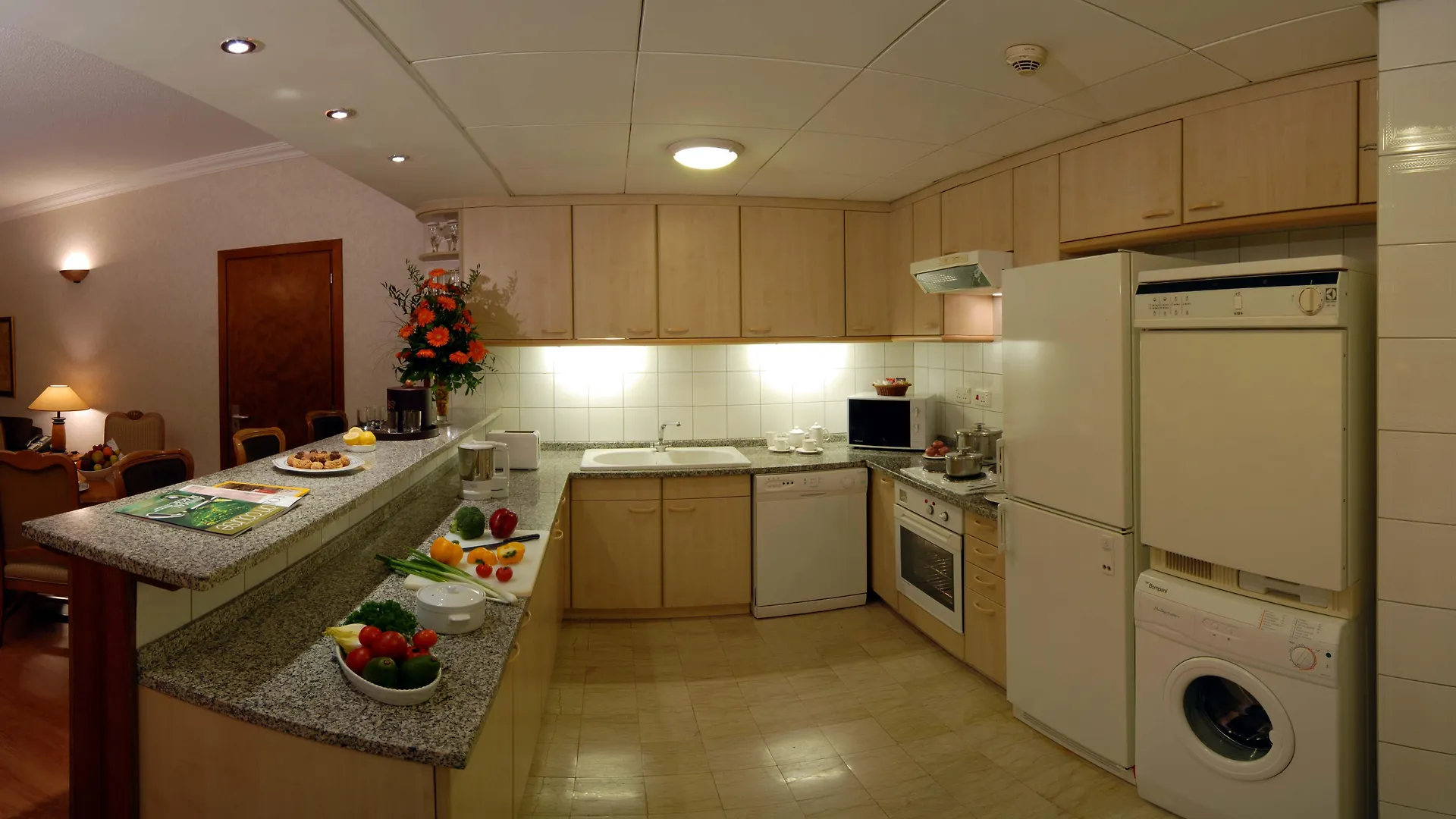 דובאי Millennium Plaza Downtown Suites 5*,